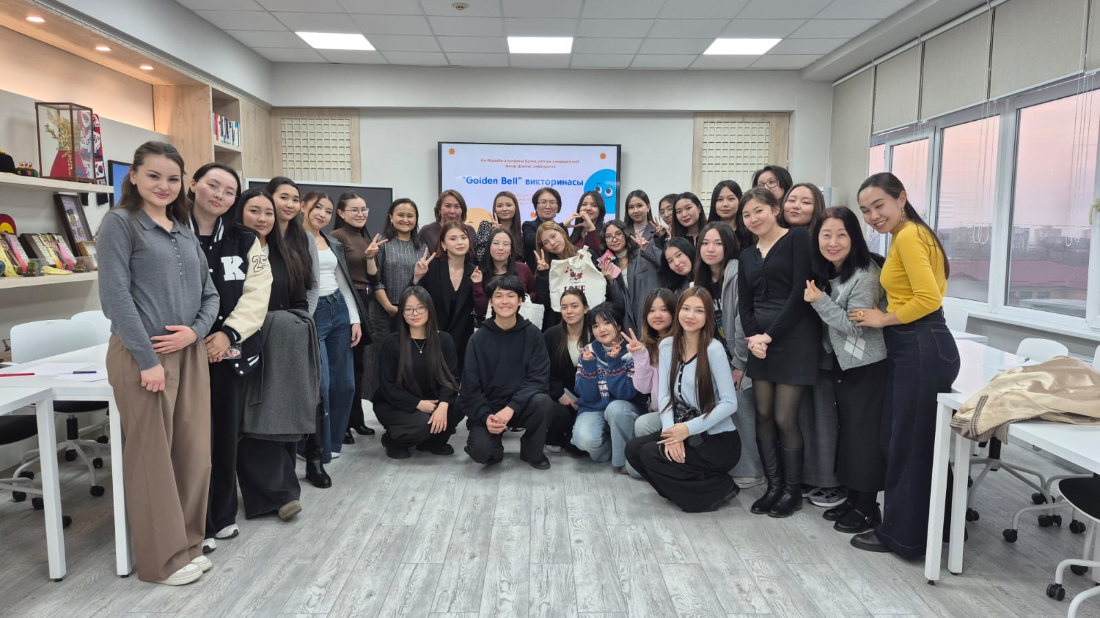 Шығыстану факультетінің Қиыр Шығыс кафедрасы студенттер арасында “Golden Bell” викторинасын өткізді